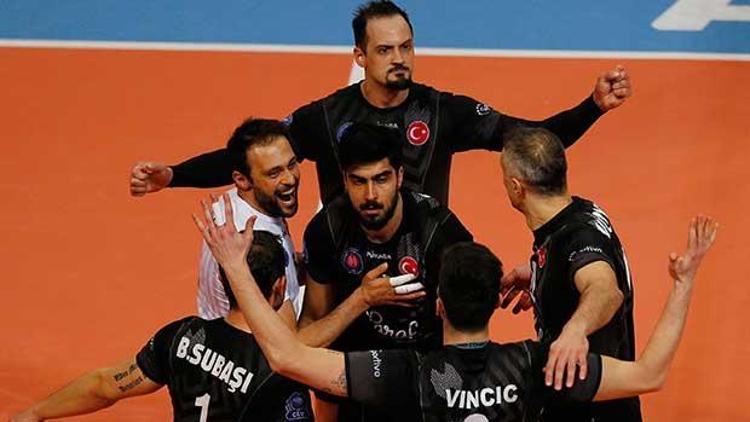 Halkbank: 3 - İstanbul Büyükşehir Belediyespor: 1