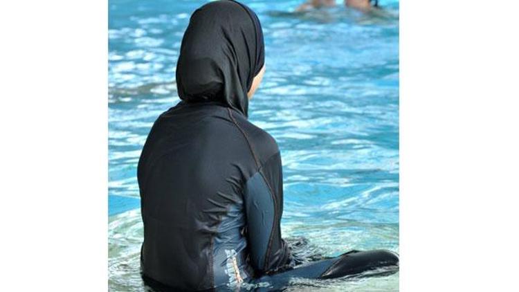 Yarışmacılara burkini giyme izni verildi