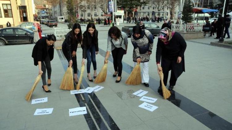 Tokatlı kadınlar sorunları süpürdü