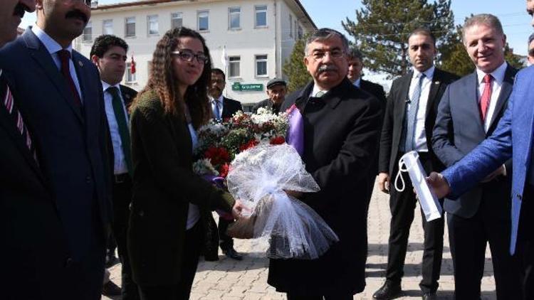 Bakan Yılmaz: CHP olumlu yönde gidiyor