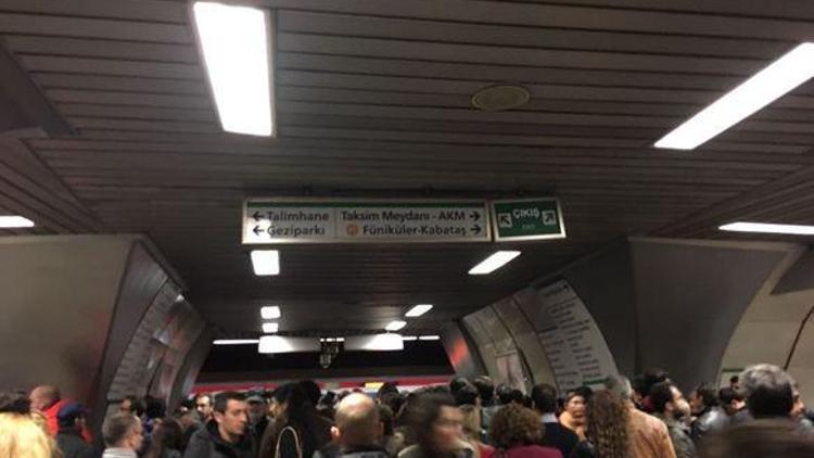 Metroda İstanbullulara akşam şoku...