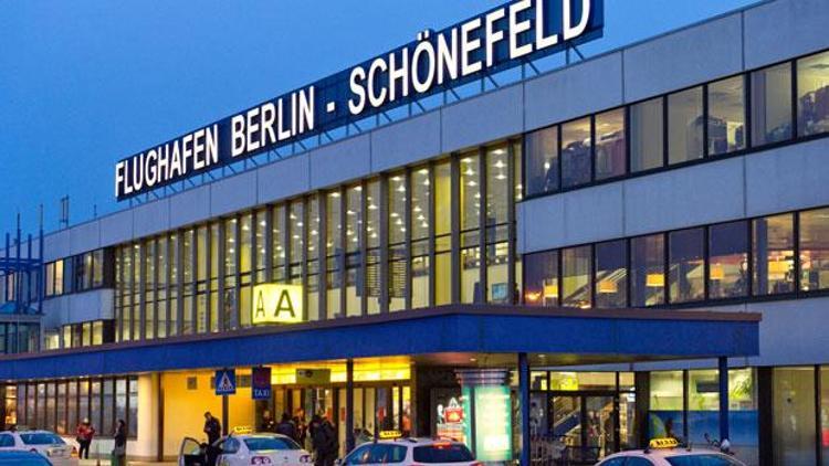 Berlindeki iki havalimanında grev var