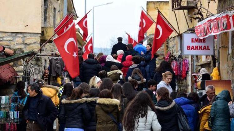 Atatürkün Geliboluda karargahı bulunan köye ziyaretçi akını