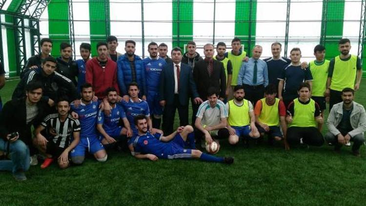Adilcevaz’da KYK halı saha futbol turnuvası sona erdi