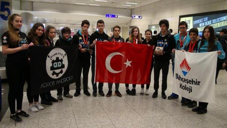 Türk mucitler ABD’den ilham veren mühendislik ödülü ile döndü