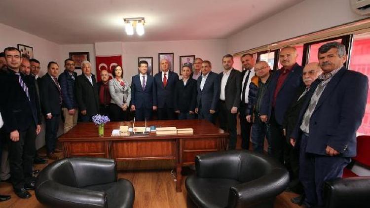 AK Partili başkandan MHPye ziyaret