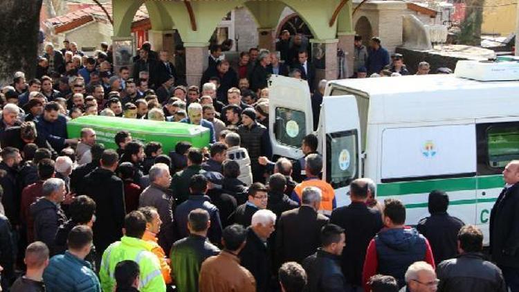 Demiryolu işçileri gözyaşlarıyla uğurlandı