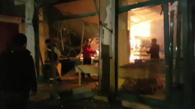 Diyarbakırda markete el yapımı patlayıcılı saldırı - Fotoğraflar