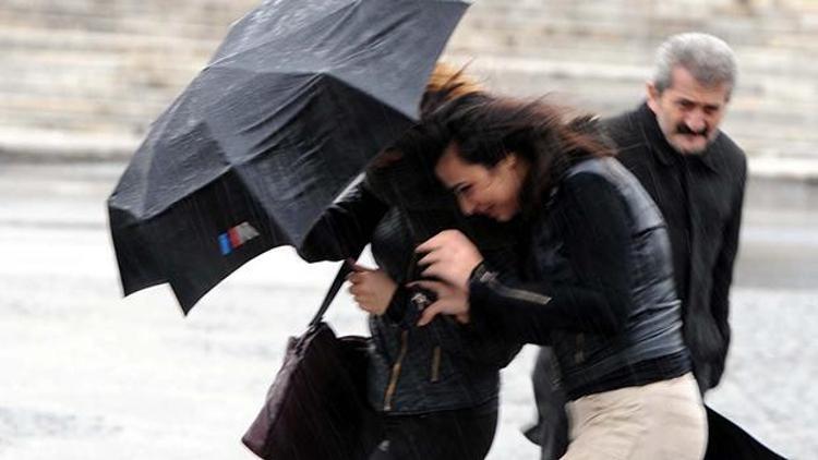 Batı Akdenizde kuvvetli yağış ve fırtına uyarısı