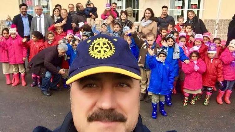 Rotaryden mevsimlik işçi çocuklarına yardım