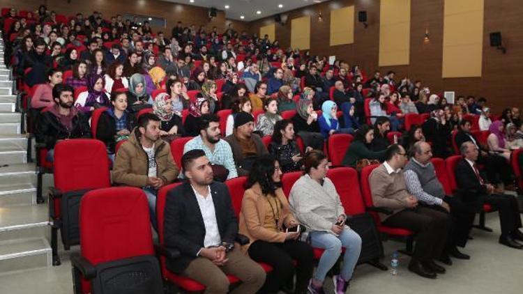 ERÜ’de “İstiklal Marşı ve Çanakkale Zaferi Buluşması” konulu konferans düzenlendi