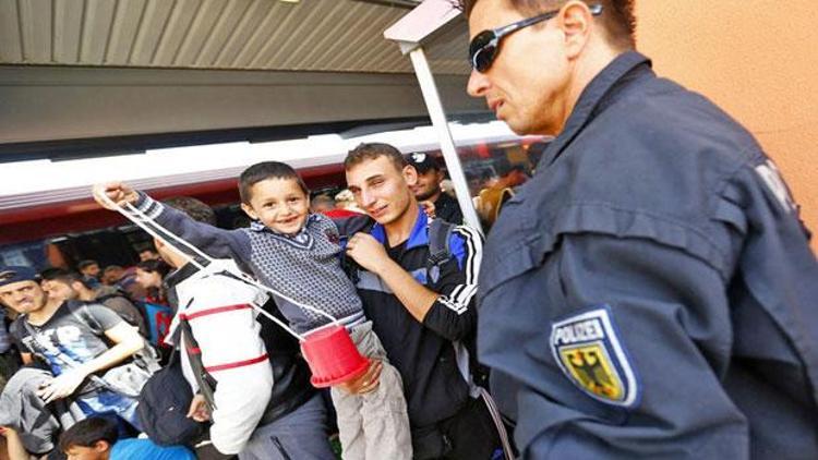 Almanya belgesiz göçmenleri aksanından tanıyacak