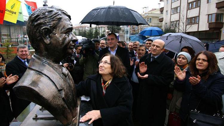 Efsane hocanın adı ölümsüzleşti