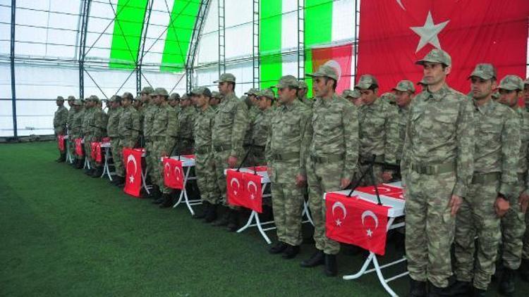 Derecikte 174 korucu Türkçe ve Kürtçe yeminle göreve başladı