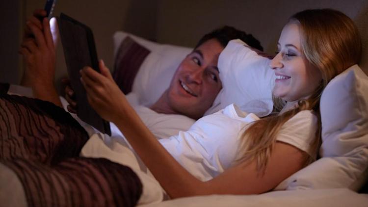 Akıllı telefon ve tabletlerdeki gizli tehlike Uykunuzu etkiliyor