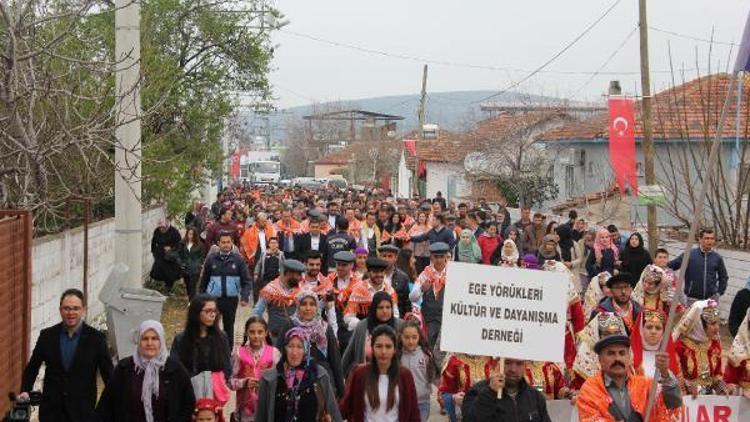 Mendereste coşkulu şenlik