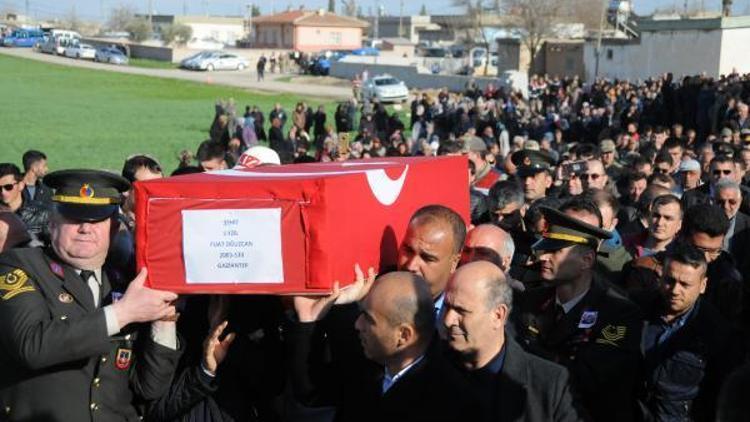 Şehit Yüzbaşının cenazesi Gaziantepte - ek fotoğraflar
