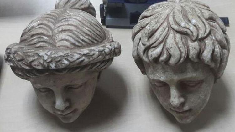 Helenistik döneme ait iki insan başı figürüyle yakalandı