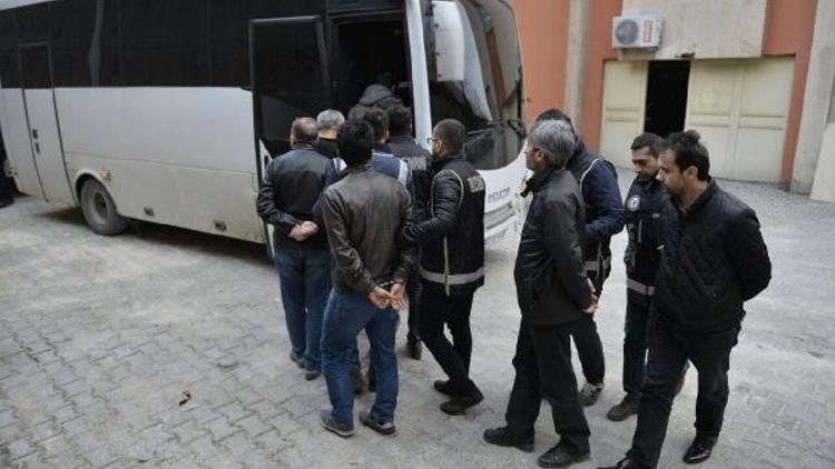 Mardinde 17 polis FETÖden tutuklandı