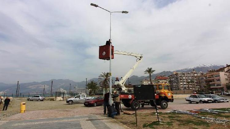 İskenderun sahiline kameralı aydınlatma