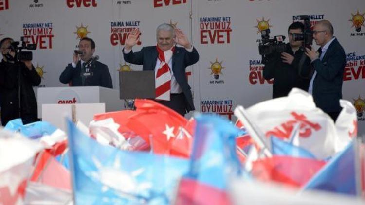 Başbakan Yıldırım: Hayır diyen katiyen terörist değildir