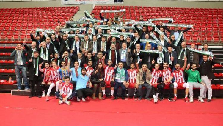 Akkuş Belediyespor 2 yılda Erkekler Voleybol 1inci Liginde