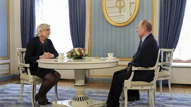 Putin aşırı sağcı Fransız aday Le Penle görüştü