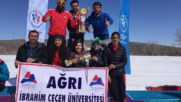 Ağrı kayaklı koşuda Türkiye şampiyonu