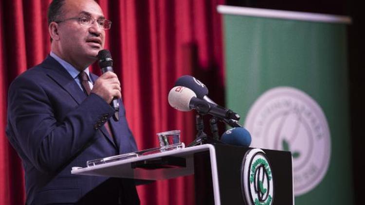 Bozdağ: Sayın Kılıçdaroğlu İslami literatüre bayaağı dilini alıştırdı. Helali, haramı bu sayede öğrendi