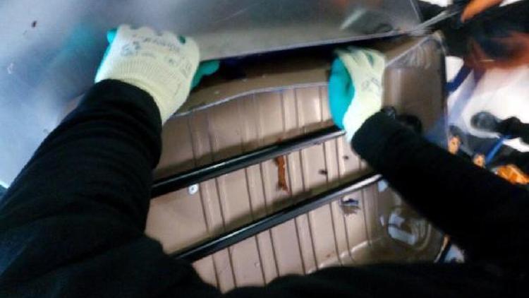Van Havalimanında İranlı yolcunun valizinden uyuşturucu çıktı