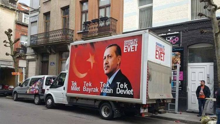 Türk iş adamından referandum kampanyası