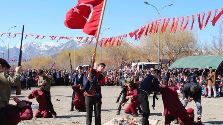 Oltuda bayraklı fener alayı coşkusu (2)