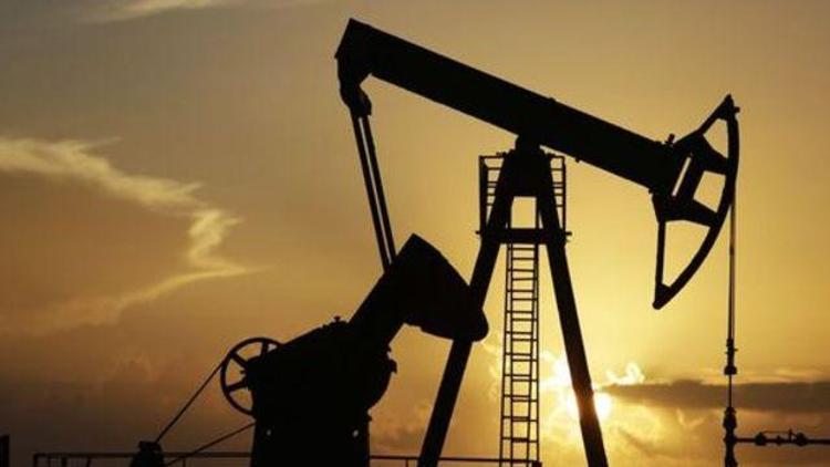 Küresel petrol arzı azaldı