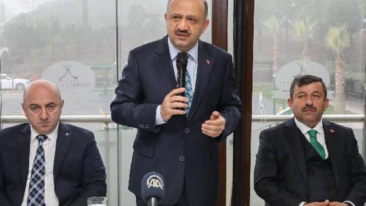 Bakan Işık: Evet oyu kullanarak CHPye de iyilik yapmış olacağız