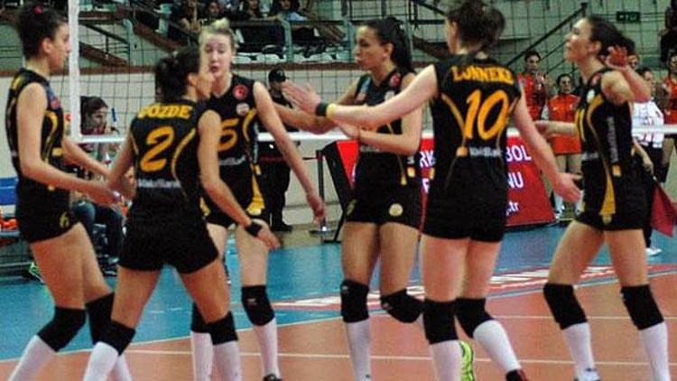 VakıfBank: 3 - Bursa Büyükşehir Belediyespor: 0