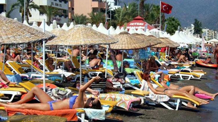 İsveçten sezonun ilk turist geldi