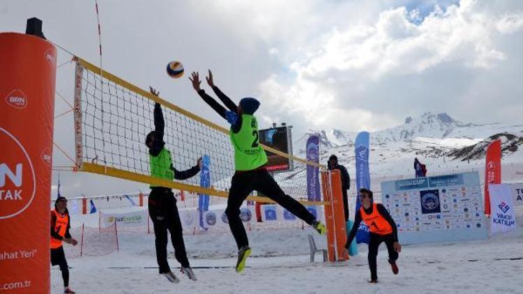 Üniversitelerarası Kar Voleybolu Kupası, Erciyeste yapıldı