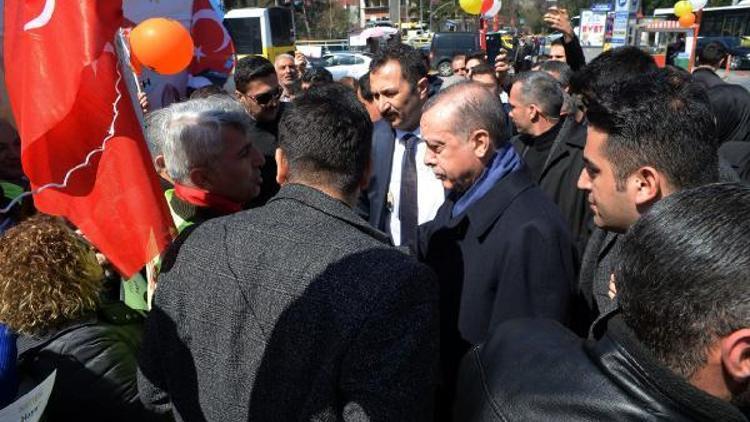 Ek fotoğraflar //  Cumhurbaşkanı Erdoğan, Sarıyerde Hayır standını ziyaret etti