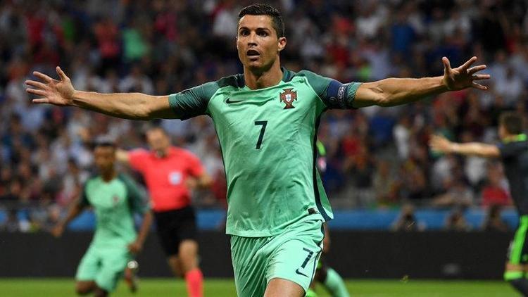 Ronaldo gol sırasında ilk 10a girdi