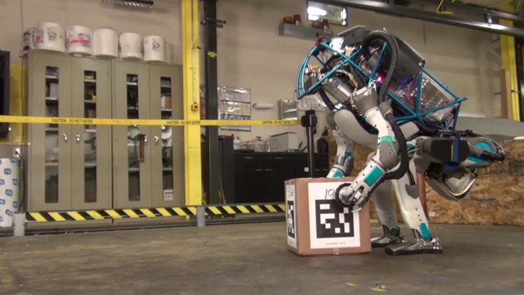 ABDde robotlar, insanların işlerini elinden alıyor
