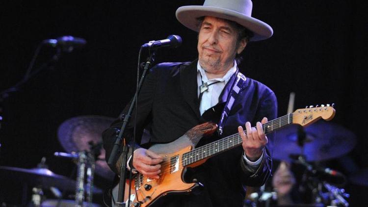 Bob Dylan Nobel Ödülünü bu hafta teslim alacak