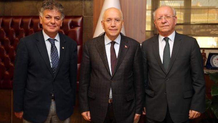Başkan Yaşar, Fenerbahçelilere spor yatırımlarını anlattı