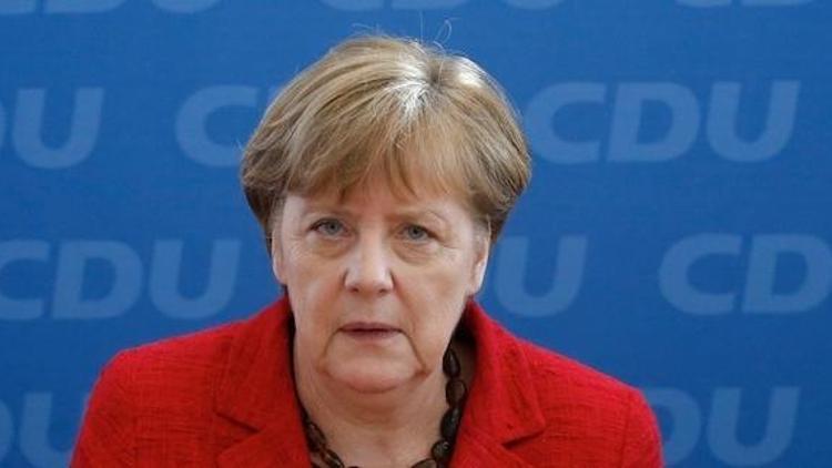 Alman gazetesinden müthiş iddia Merkel o ismi yeni öğrenmiş