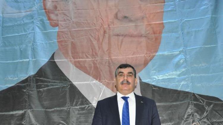 Karkamış MHPde Yılmaz yeniden seçildi