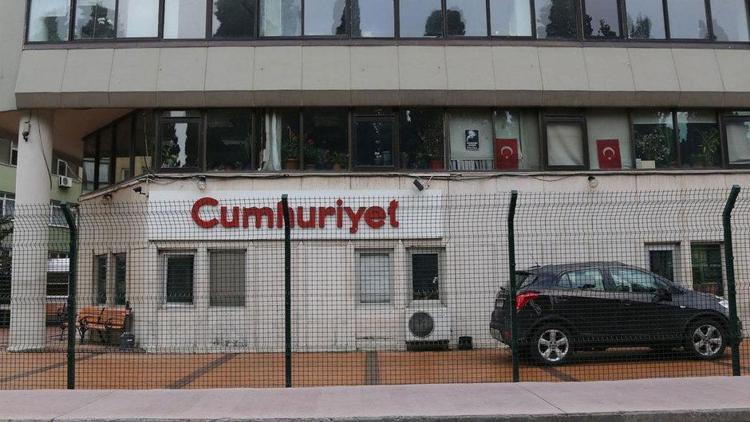 Cumhuriyet gazetesi yönetici ve yazarları için iddianame tamamlandı