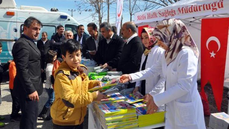Bitlis’te Sağlıklı Dişler, Sağlıklı Gülüşler programı düzenlendi