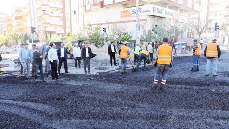 Şanlıurfa’da sıcak asfalt çalışması