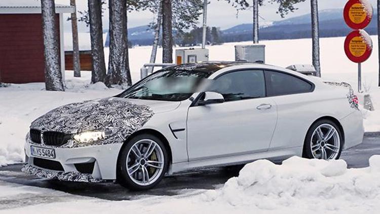 2018 BMW M4 CS İsveçte kameralara yakalandı