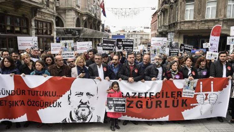 Ahmet Şıkın tutukluluğunun 100üncü gününde 100 adımlık yürüyüş