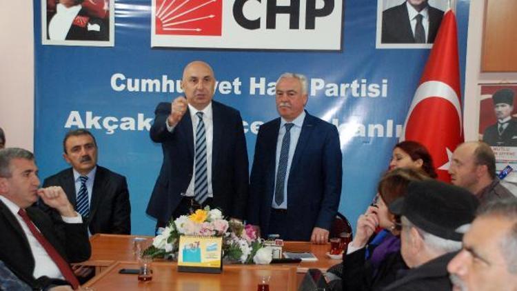 CHPli Özkoç: Cumhuriyetin önüne başka isim koymak istiyorlar